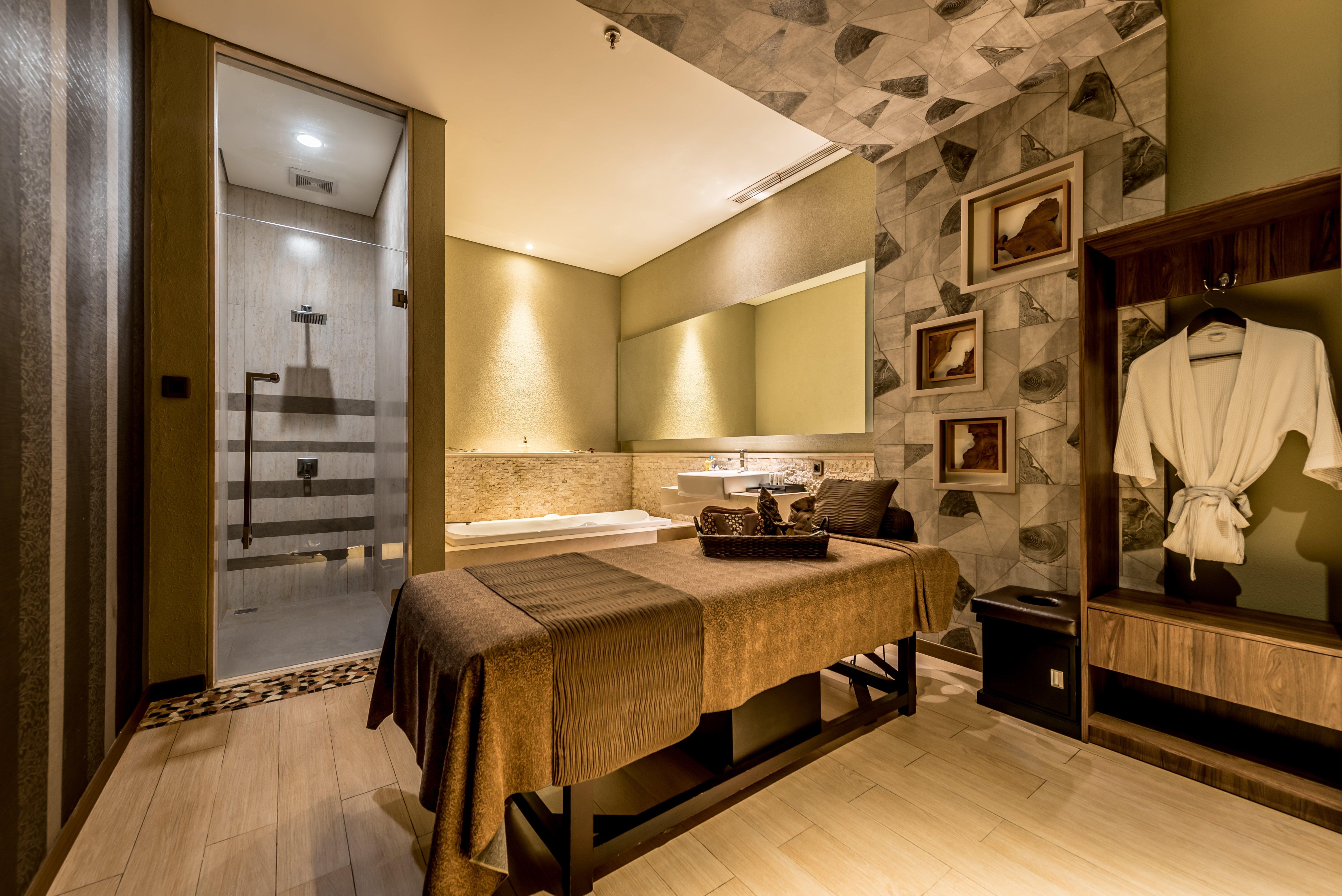 Hotel Jababeka By Ihg 4*