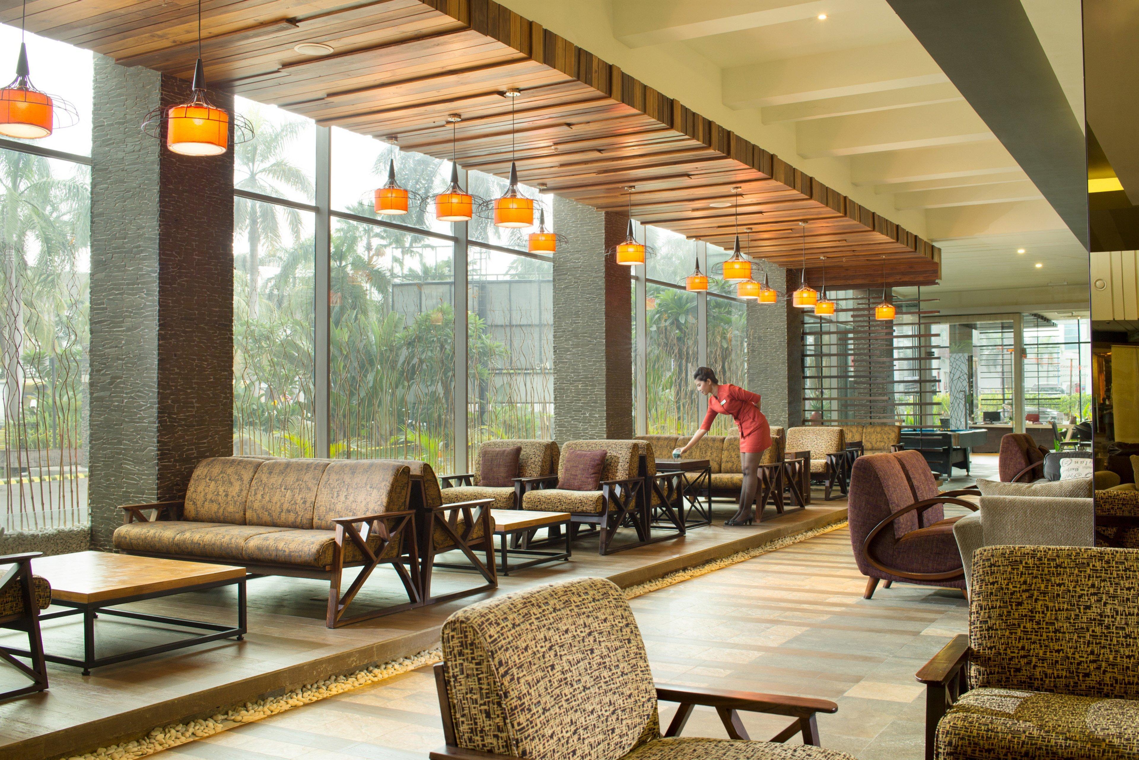 Hotel Jababeka By Ihg 4*